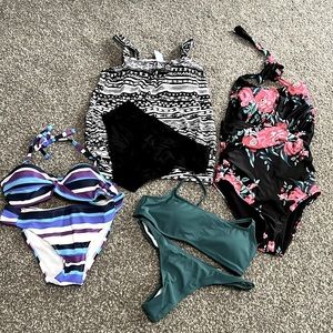 ❗️FINAL❗️ 🆕  BUNDLE OF 4 Swimsuits Size Small 🔴🔴